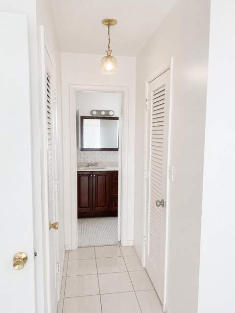 2200 Park Lane #107, Hollywood FL - photo 8 of 17