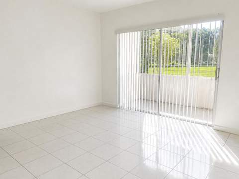 2200 Park Lane #107, Hollywood FL - photo 6 of 17