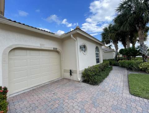 8110 Carnoustie Place, Port St. Lucie FL - photo 6 of 44