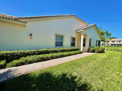 8110 Carnoustie Place, Port St. Lucie FL - photo 10 of 44