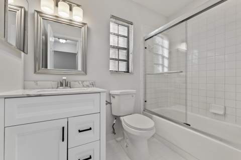 2900 Olivewood Terrace #201, Boca Raton FL - photo 7 of 22