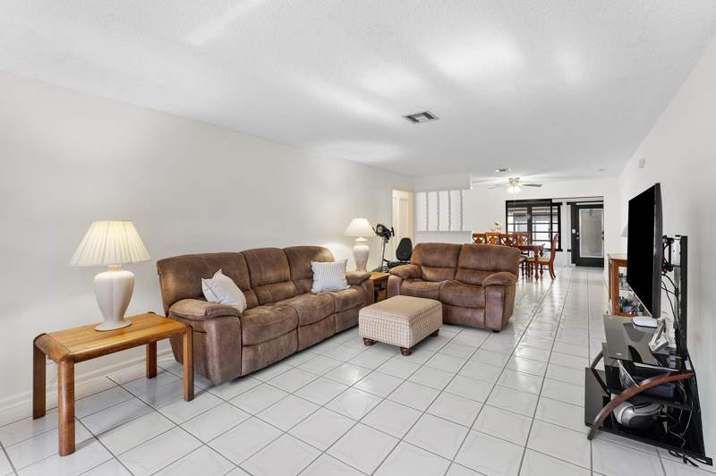 2 bedroom Villa at 4903 Equestrian Circle #A, Greentree Villas Condo, Boynton Beach — photo 3