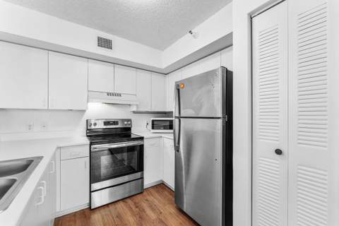 167 Yacht Club Way #205, Hypoluxo FL - photo 12 of 47