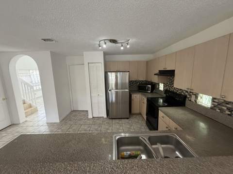 4172 Pine Hollow Circle, Greenacres FL - photo 10 of 32