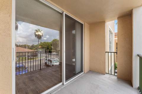 167 Yacht Club Way #205, Hypoluxo FL - photo 24 of 47