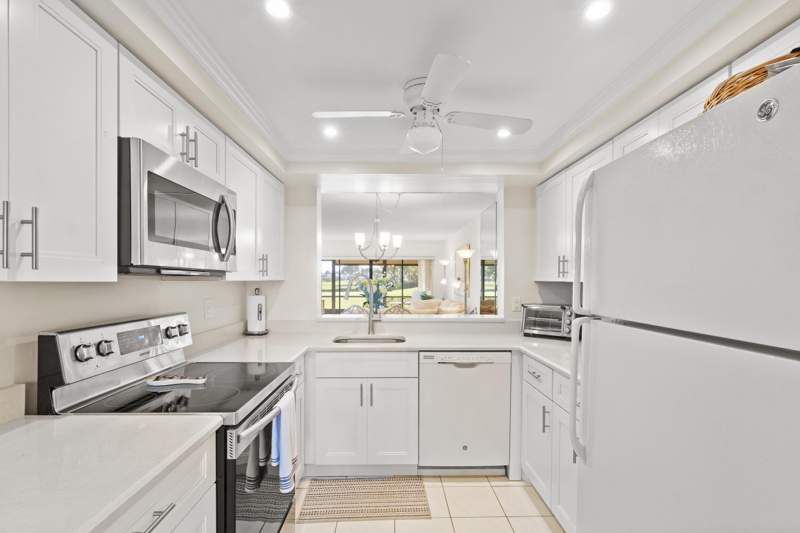 2 bedroom Condominium at 5186 Golfview Court #1913, Boca Delray I-Iii Condo S Filed In Or3857P483,4, Delray Beach — photo 4