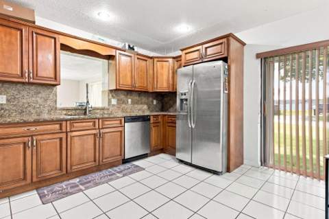 7918 Hibiscus Circle #59, Tamarac FL - photo 17 of 41