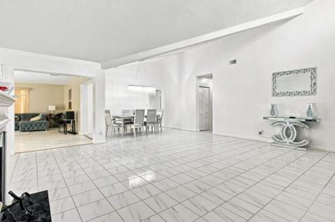 7918 Hibiscus Circle #59, Tamarac FL - photo 23 of 41