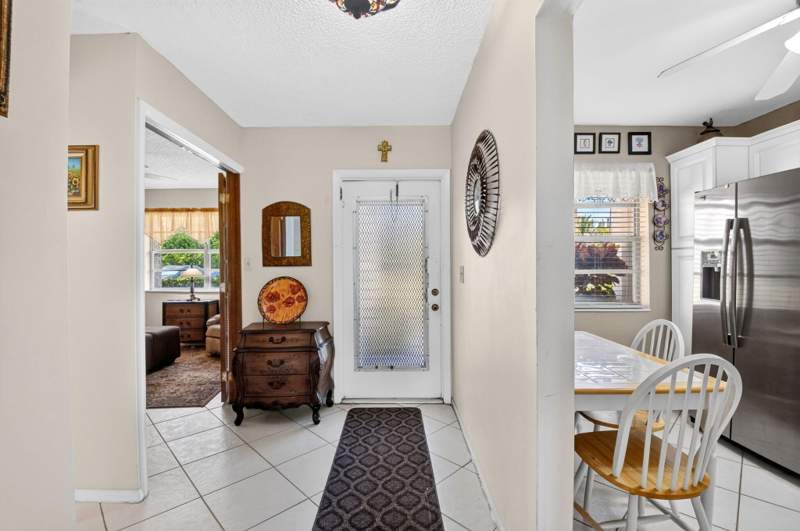 2 bedroom Condominium at 226 Lake Constance Drive #226, Golden Lakes Village Condo B C D, West Palm Beach — photo 5