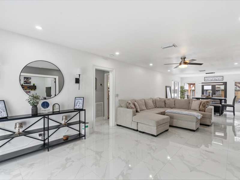 3 bedroom Single Family Residence at 2860 Monroe Street, Hollywood Little Ranches, Hollywood — photo 1