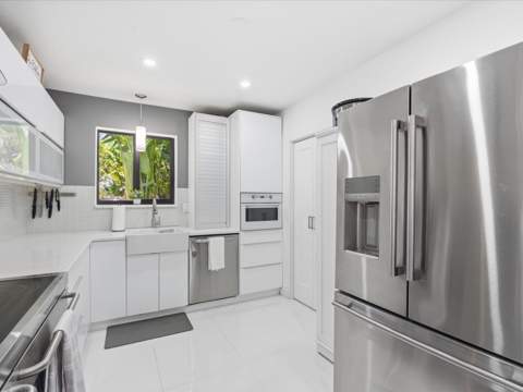 2860 Monroe Street, Hollywood FL - photo 11 of 33