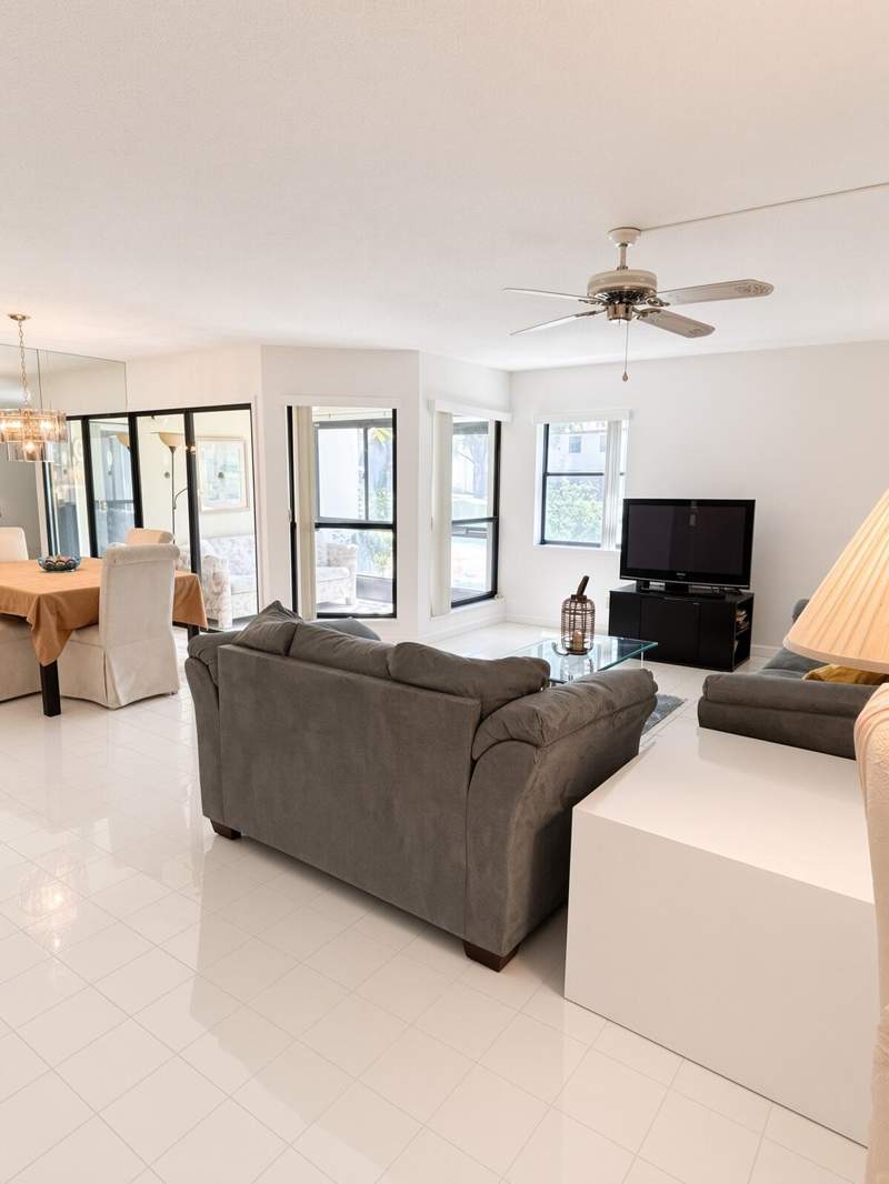 2 bedroom Condominium at 3335 Lucerne Park Drive, Lucerne Park, Greenacres — photo 4