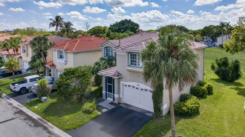 4 bedroom Single Family Residence at 3151 NW 72nd Avenue, Holiday Springs East, Margate — photo 1