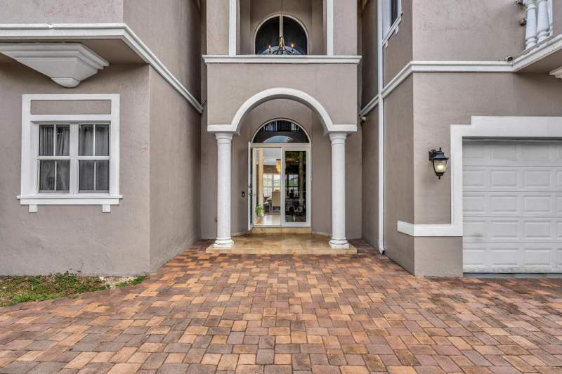 5 bedroom Single Family Residence at 3521 Forest View Circle, Forest View Estates, Dania Beach — photo 3