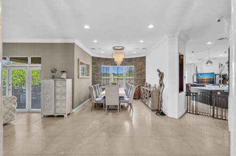 3521 Forest View Circle, Dania Beach FL - photo 6 of 79