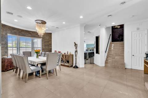 3521 Forest View Circle, Dania Beach FL - photo 10 of 79