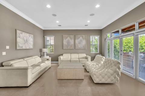 3521 Forest View Circle, Dania Beach FL - photo 12 of 79