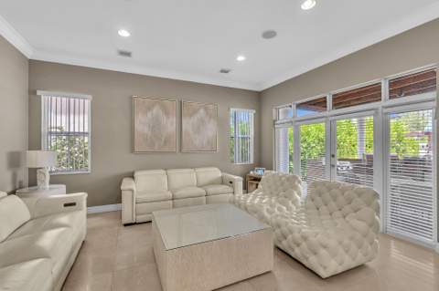 3521 Forest View Circle, Dania Beach FL - photo 13 of 79