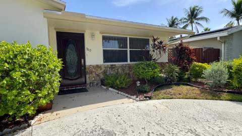 310 SE 4th Terrace, Dania Beach FL - photo 7 of 75