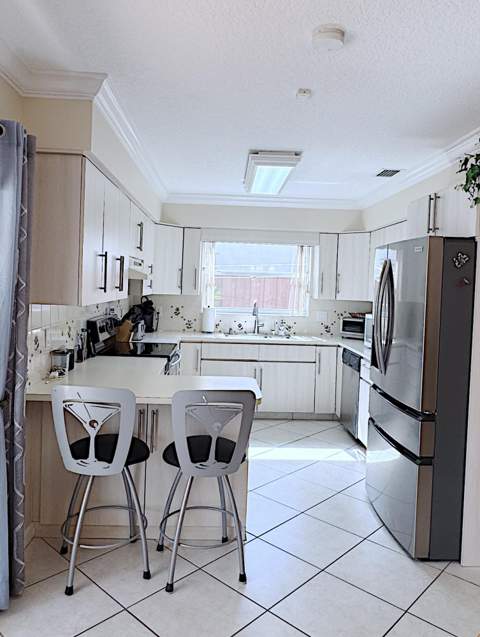 310 SE 4th Terrace, Dania Beach FL - photo 24 of 75