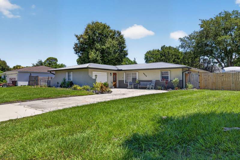 4 bedroom Single Family Residence at 6605 Paso Robles Boulevard, Lakewood Park Unit 9, Fort Pierce — photo 4