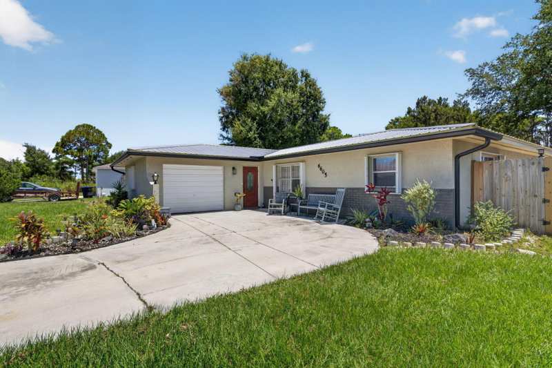4 bedroom Single Family Residence at 6605 Paso Robles Boulevard, Lakewood Park Unit 9, Fort Pierce — photo 1