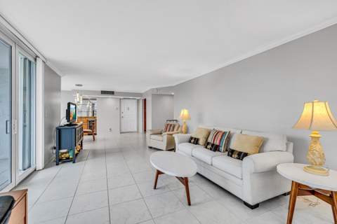 1170 N Federal Highway #312, Fort Lauderdale FL - photo 8 of 33