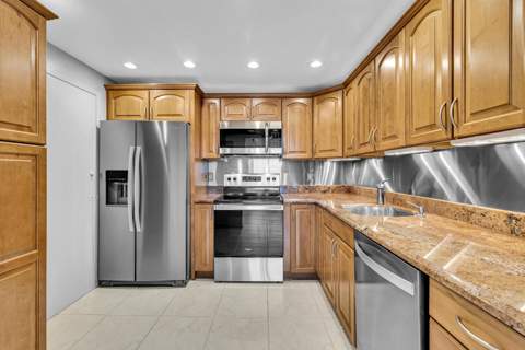 1170 N Federal Highway #312, Fort Lauderdale FL - photo 9 of 33