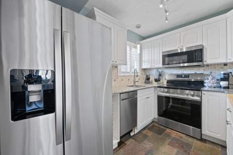 535 Hendricks Isle #106, Fort Lauderdale FL - photo 18 of 24