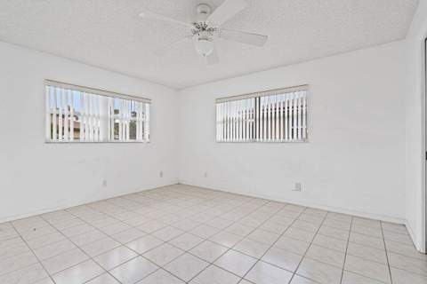 121 Mockingbird Lane, Delray Beach FL - photo 16 of 25