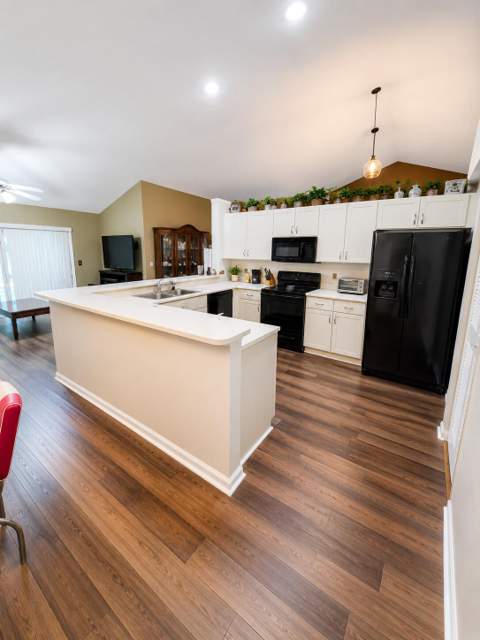 16320 NW 9th Drive, Pembroke Pines FL - photo 8 of 17