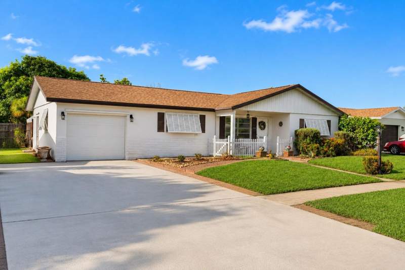 3 bedroom Single Family Residence at 2593 Bahia Road, Bahama Heights, West Palm Beach — photo 2