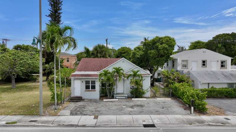 5 bedroom Single Family Residence at 3608 Broadway Avenue, Northwood Add, West Palm Beach — photo 1