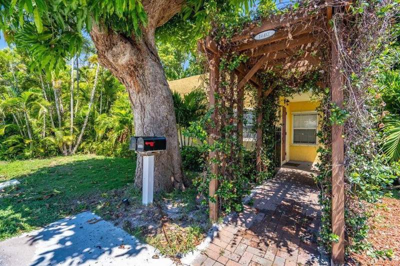 4 bedroom Single Family Residence at 1602 N L Street, North Lake Worth, Lake Worth Beach — photo 3