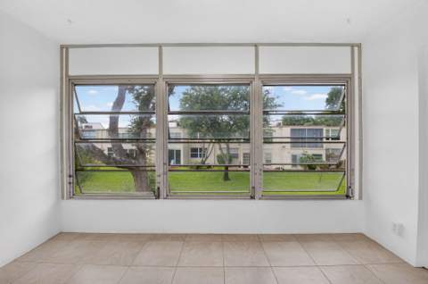 10 Willowbrook Lane #207, Delray Beach FL - photo 7 of 46