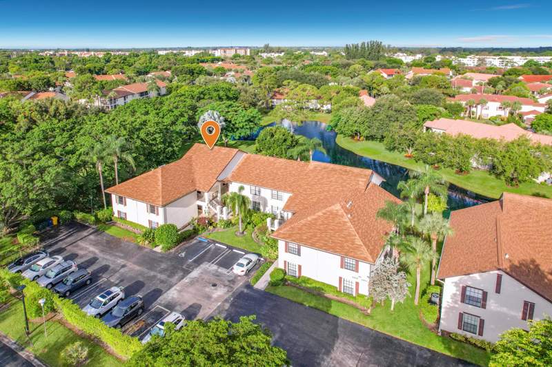 3 bedroom Condominium at 3451 Jog Park Drive, Lucerne Park Condos 1,1A,2 Thru 15 And 23 Thru 28, Greenacres — photo 2