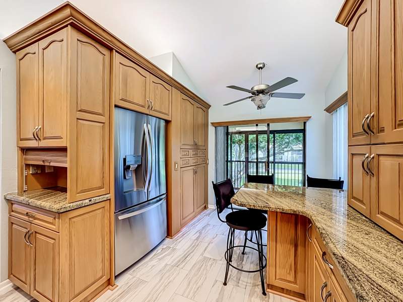 3 bedroom Condominium at 3451 Jog Park Drive, Lucerne Park Condos 1,1A,2 Thru 15 And 23 Thru 28, Greenacres — photo 5