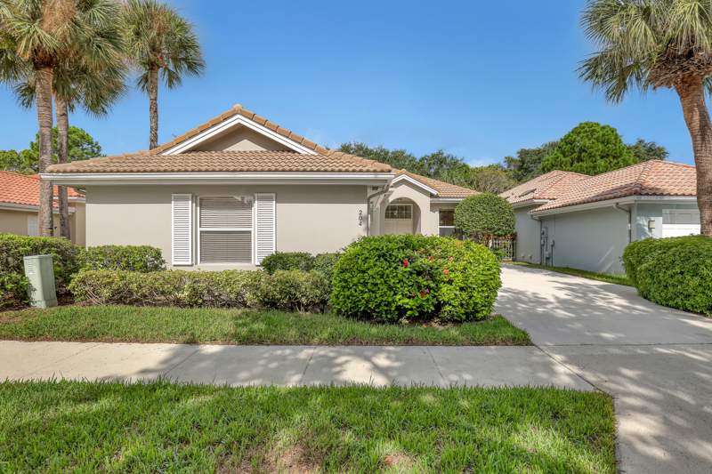 3 bedroom Single Family Residence at 204 S Hampton Drive, Hamptons At Maplewood, Jupiter — photo 2