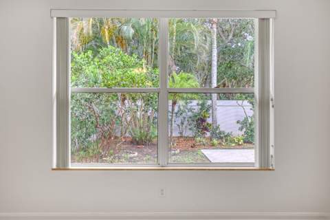 204 S Hampton Drive, Jupiter FL - photo 23 of 40