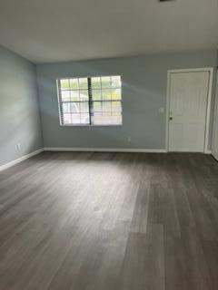 3 bedroom Single Family Residence at 2556 SE Hallahan Street, Port St Lucie Section 40, Port St. Lucie — photo 2