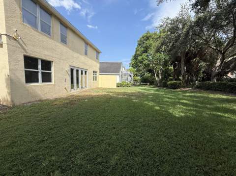 307 Berenger Walk, Royal Palm Beach FL - photo 6 of 50