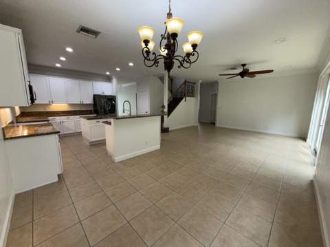 307 Berenger Walk, Royal Palm Beach FL - photo 11 of 50