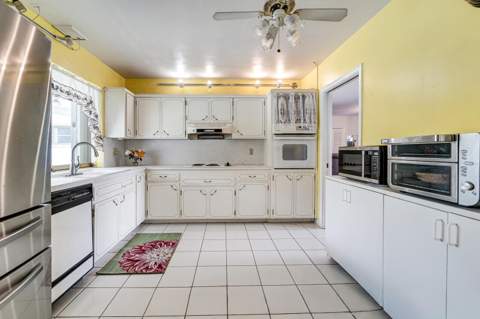 3932 Adams Street, Hollywood FL - photo 8 of 22
