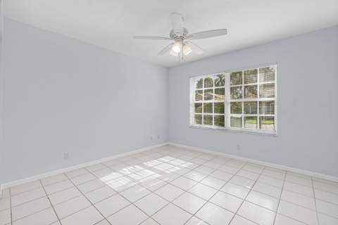 5737 Royal Club Drive, Boynton Beach FL - photo 16 of 42