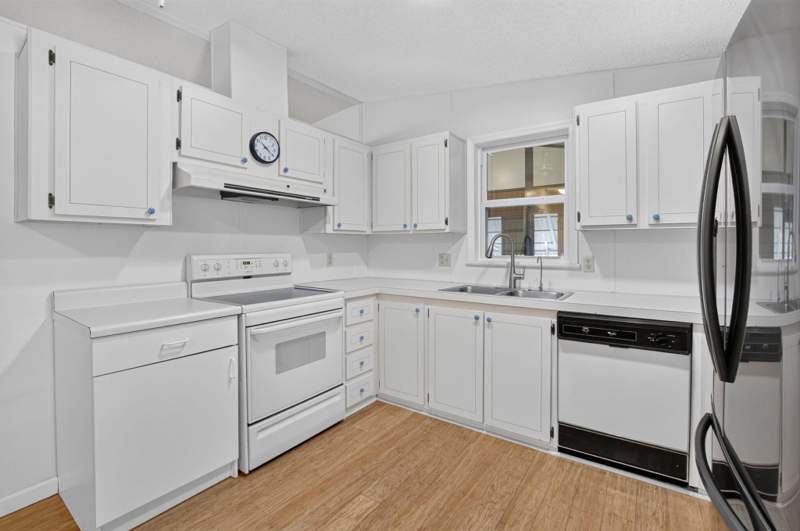 2 bedroom Manufactured Home at 51004 Galina Bay, Jamaica Bay Mobile Home Co Op, Boynton Beach — photo 5