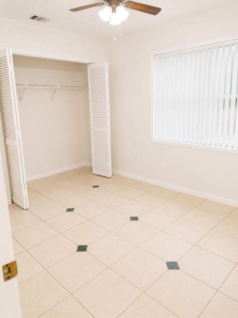 5318 Garden Hills Circle, West Palm Beach FL - photo 11 of 18