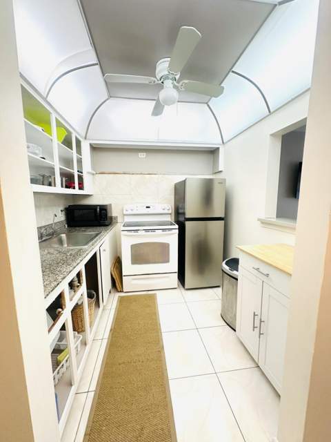 271 Farnham L, Deerfield Beach FL - photo 8 of 56