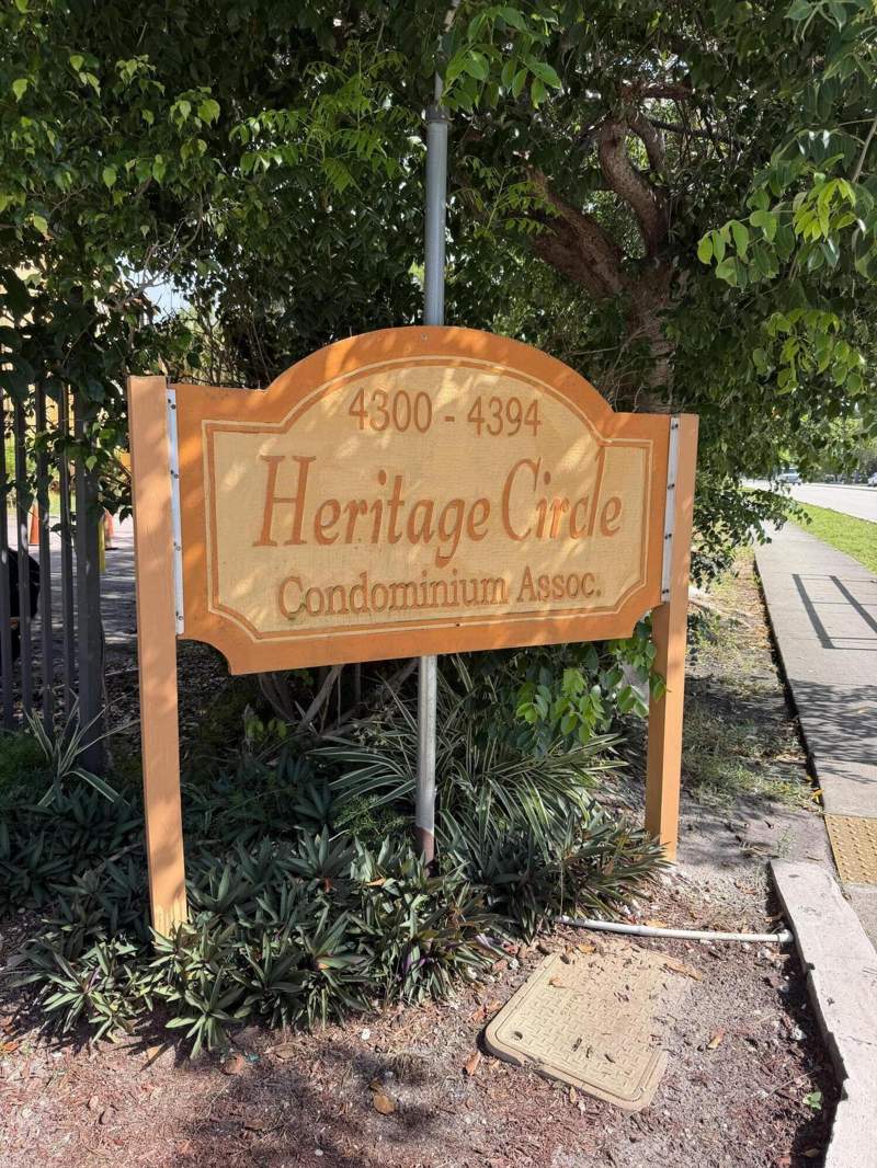 2 bedroom Condominium at 4304 NW 9th Ave #2-3B, Heritage Circle Condo, Deerfield Beach — photo 3