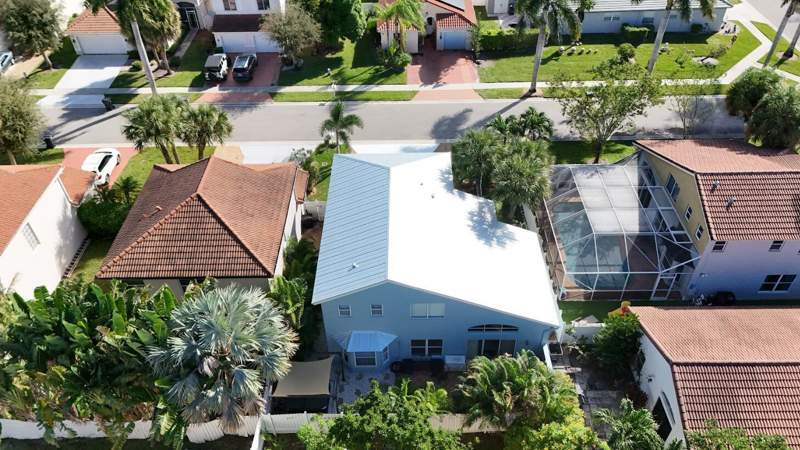 4 bedroom Single Family Residence at 6359 Harbour Star Drive, Balmoral Country Club Lacuna Pod C, Lake Worth — photo 3