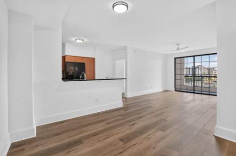 233 S Federal Highway #623, Boca Raton FL - photo 6 of 37